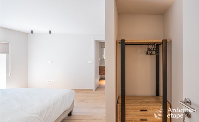 Luxurise Villa in Nassogne mit Jacuzzi, 6 Schlafzimmern und 6 Badezimmern