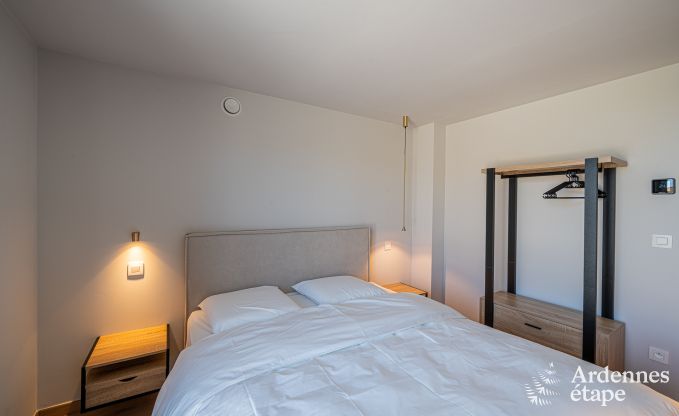 Luxurise Villa in Nassogne mit Jacuzzi, 6 Schlafzimmern und 6 Badezimmern