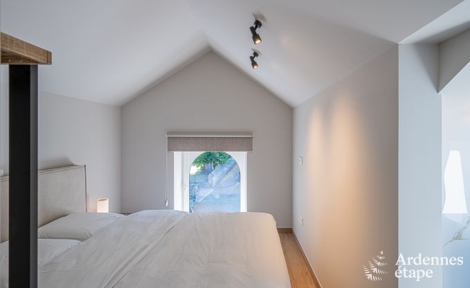 Luxurise Villa in Nassogne mit Jacuzzi, 6 Schlafzimmern und 6 Badezimmern