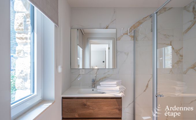 Luxurise Villa in Nassogne mit Jacuzzi, 6 Schlafzimmern und 6 Badezimmern