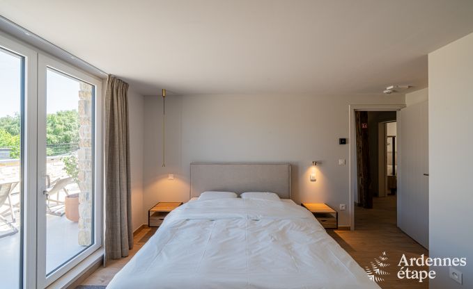 Luxurise Villa in Nassogne mit Jacuzzi, 6 Schlafzimmern und 6 Badezimmern