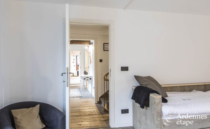 Wunderbar Ferienhaus in Onhaye mit Pool, Jacuzzi, Sauna und Spielzimmer fr 14 Personen in der Nhe von Dinant