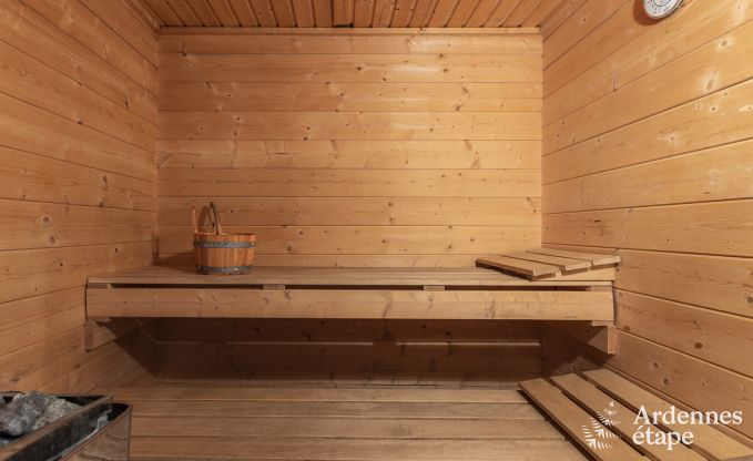 Chalet mit Sauna und Garten für 8 Personen in Ovifat
