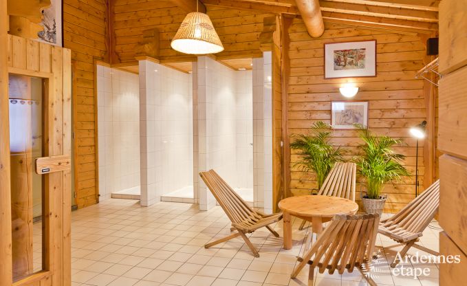 Gerumiges Chalet in Ovifat, Ardennen, 16 Personen, 8 Schlafzimmer, 3 Badezimmer, Sauna, Billard, Garten mit privater Terrasse
