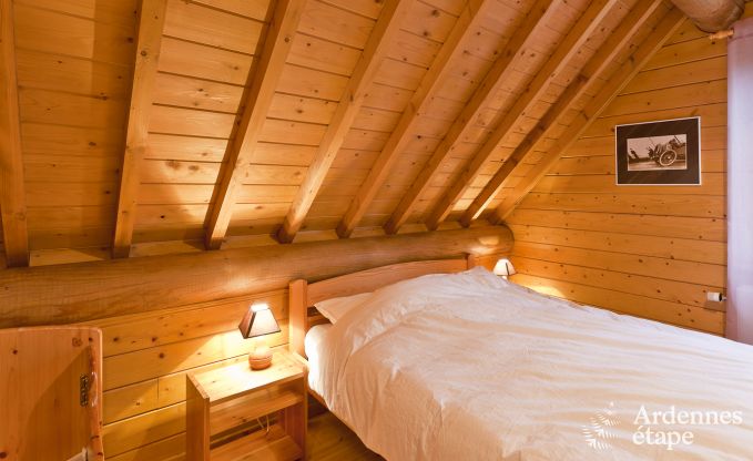 Gerumiges Chalet in Ovifat, Ardennen, 16 Personen, 8 Schlafzimmer, 3 Badezimmer, Sauna, Billard, Garten mit privater Terrasse