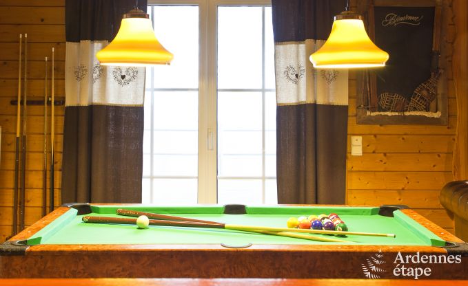 Gerumiges Chalet in Ovifat, Ardennen, 16 Personen, 8 Schlafzimmer, 3 Badezimmer, Sauna, Billard, Garten mit privater Terrasse