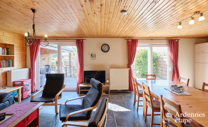 Ger�umiges und modernes Ferienhaus aus Naturstein in Ovifat, Hohes Venn