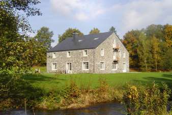 Ferienhaus mit viel Platz in den Wldern von Paliseul