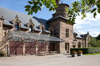 Einzigartige 4-Sterne-Ferienvermietung in einem Schloss in Plombières