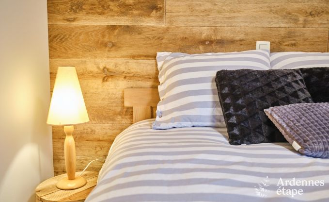 Gemtliches Chalet in Porcheresse mit beheiztem Pool und Platz fr 4 Personen in den Ardennen