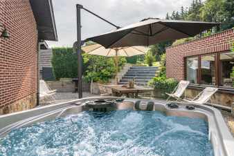 Ferienhaus fr 6 mit Whirlpool, Sauna und Garten in Profondeville, Ardennen