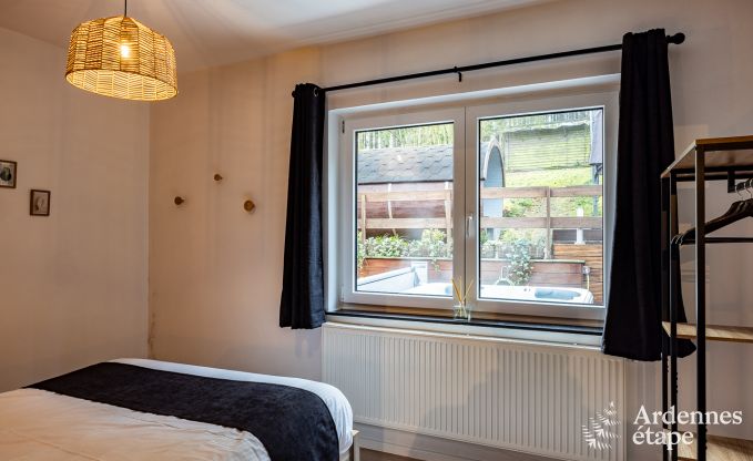 Luxusferienhaus mit Au�en-Wellness im Herzen des Maastals in Profondeville
