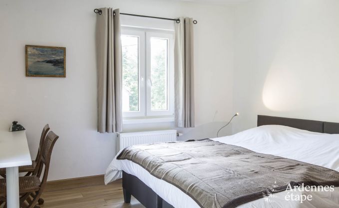 Ferienhaus in Redu, Ardennen, 7 Schlafzimmer, 6 Badezimmer, 15 Personen, nordisches Bad, Billard, privater Garten, Terrasse, Ladestation f�r Elektroautos