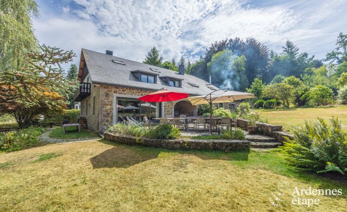 Ferienhaus in Redu, Ardennen, 7 Schlafzimmer, 6 Badezimmer, 15 Personen, nordisches Bad, Billard, privater Garten, Terrasse, Ladestation f�r Elektroautos