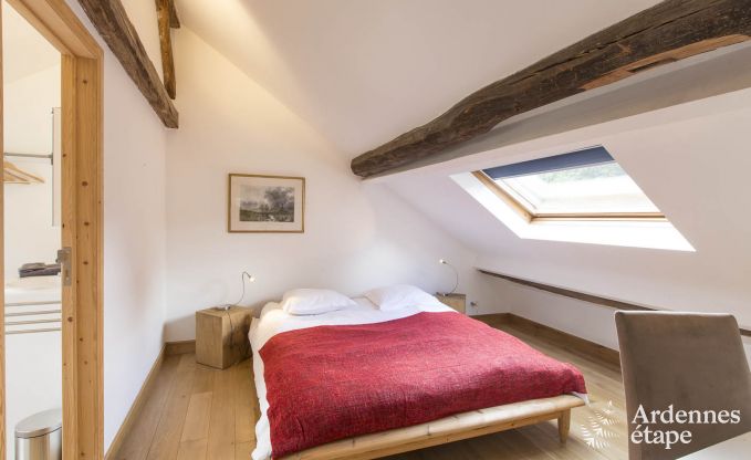 Ferienhaus in Redu, Ardennen, 7 Schlafzimmer, 6 Badezimmer, 15 Personen, nordisches Bad, Billard, privater Garten, Terrasse, Ladestation f�r Elektroautos