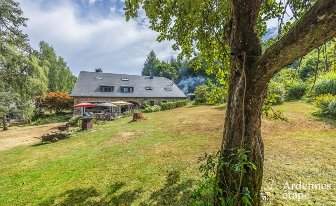 Ferienhaus in Redu, Ardennen, 7 Schlafzimmer, 6 Badezimmer, 15 Personen, nordisches Bad, Billard, privater Garten, Terrasse, Ladestation f�r Elektroautos