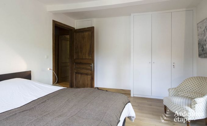 Ferienhaus in Redu, Ardennen, 7 Schlafzimmer, 6 Badezimmer, 15 Personen, nordisches Bad, Billard, privater Garten, Terrasse, Ladestation f�r Elektroautos