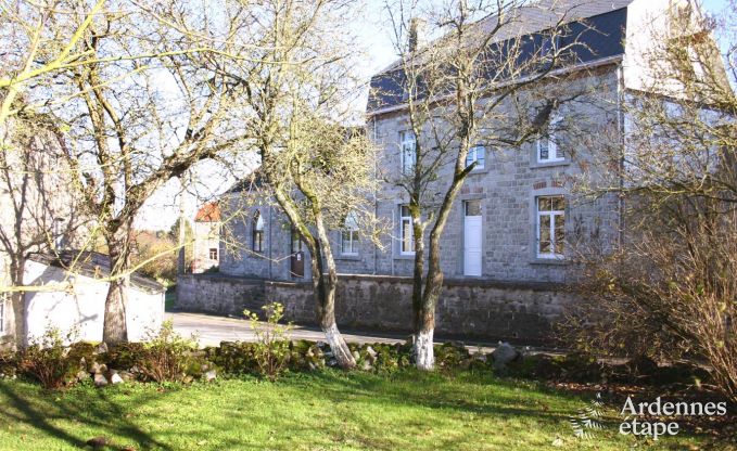 Ferienhaus für große Gruppen in altem Kloster mit Garten in Rochefort