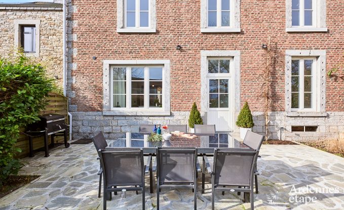 Sehr gepflegtes und charmantes Ferienhaus f�r 8 Personen in Tellin, nahe Rochefort