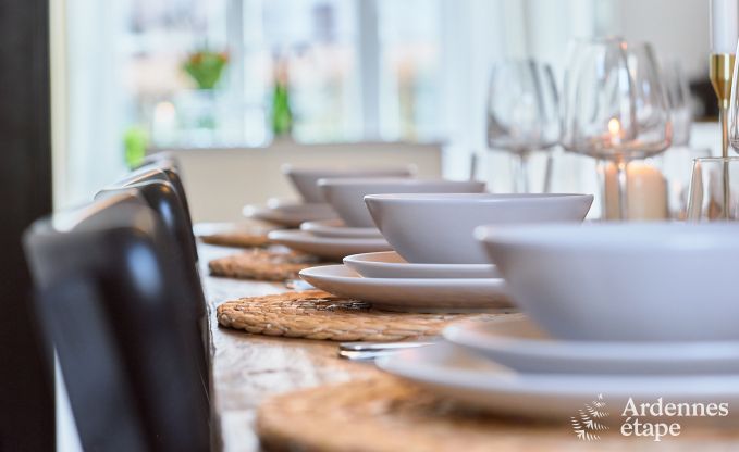 Sehr gepflegtes und charmantes Ferienhaus f�r 8 Personen in Tellin, nahe Rochefort