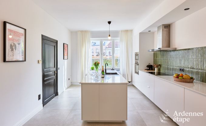 Sehr gepflegtes und charmantes Ferienhaus f�r 8 Personen in Tellin, nahe Rochefort