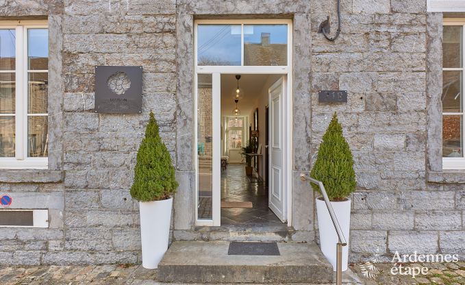 Sehr gepflegtes und charmantes Ferienhaus f�r 8 Personen in Tellin, nahe Rochefort