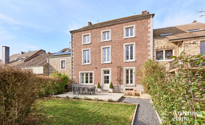 Sehr gepflegtes und charmantes Ferienhaus f�r 8 Personen in Tellin, nahe Rochefort