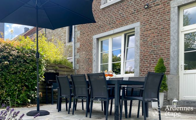 Sehr gepflegtes und charmantes Ferienhaus f�r 8 Personen in Tellin, nahe Rochefort