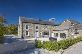 Gerumig Ferienhaus in Rochefort fr 24 Personen mit Sauna