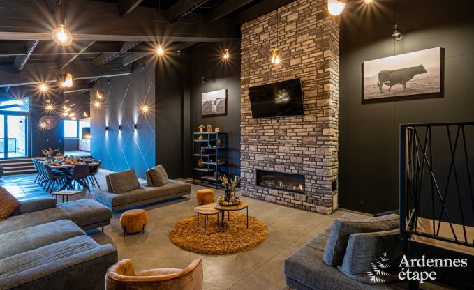 Luxus in Rochehaut: Ger�umige Unterkunft f�r 14 Personen mit Innen pool und Herrliche Aussicht