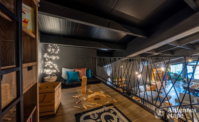 Luxus in Rochehaut: Ger�umige Unterkunft f�r 14 Personen mit Innen pool und Herrliche Aussicht