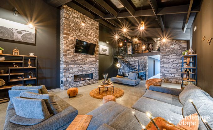 Luxus in Rochehaut: Ger�umige Unterkunft f�r 14 Personen mit Innen pool und Herrliche Aussicht