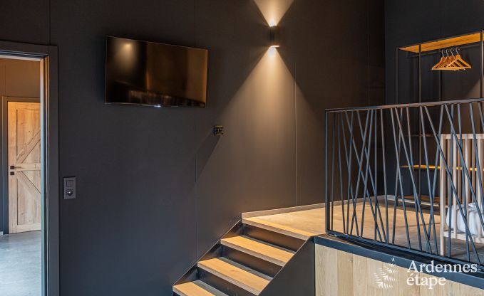 Luxus in Rochehaut: Ger�umige Unterkunft f�r 14 Personen mit Innen pool und Herrliche Aussicht