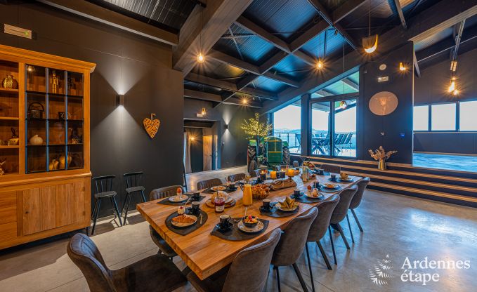 Luxus in Rochehaut: Ger�umige Unterkunft f�r 14 Personen mit Innen pool und Herrliche Aussicht