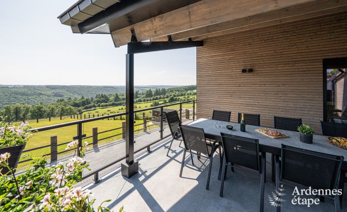 Luxus in Rochehaut: Ger�umige Unterkunft f�r 14 Personen mit Innen pool und Herrliche Aussicht