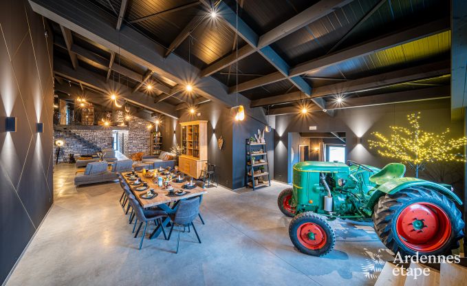 Luxus in Rochehaut: Ger�umige Unterkunft f�r 14 Personen mit Innen pool und Herrliche Aussicht