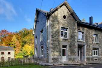 Ferienhaus in Saint-Hubert fr 20 Personen mit 6 Schlafzimmern und Badezimmern & Garten