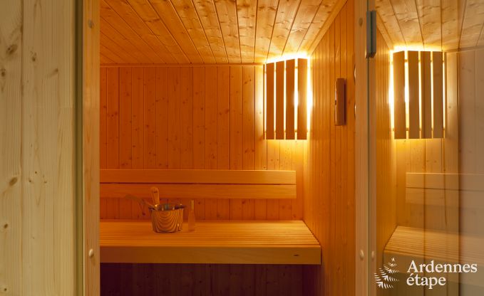 Ferienhaus mit Sauna für Gruppen bis 29 Personen in Saint-Hubert