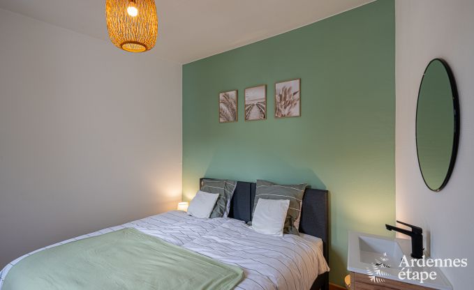 Hundefreundliches Ferienhaus mit Jacuzzi und Holzkohlegrill fr 9 Personen in Saint-Hubert, Ardennen.