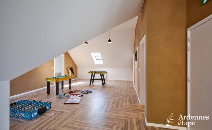 Ger�umiges Ferienhaus Saint-Vith f�r 23 Personen mit 6 Schlafzimmern, Sauna und gro�em Garten