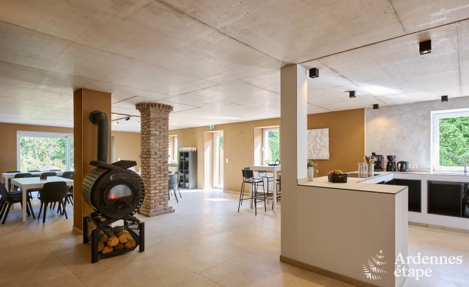 Ger�umiges Ferienhaus Saint-Vith f�r 23 Personen mit 6 Schlafzimmern, Sauna und gro�em Garten