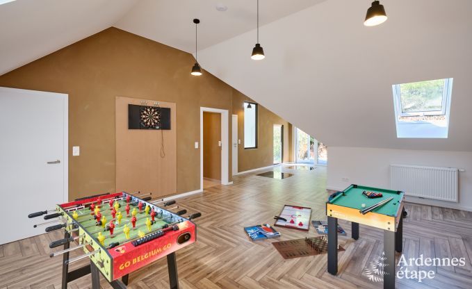 Ger�umiges Ferienhaus Saint-Vith f�r 23 Personen mit 6 Schlafzimmern, Sauna und gro�em Garten