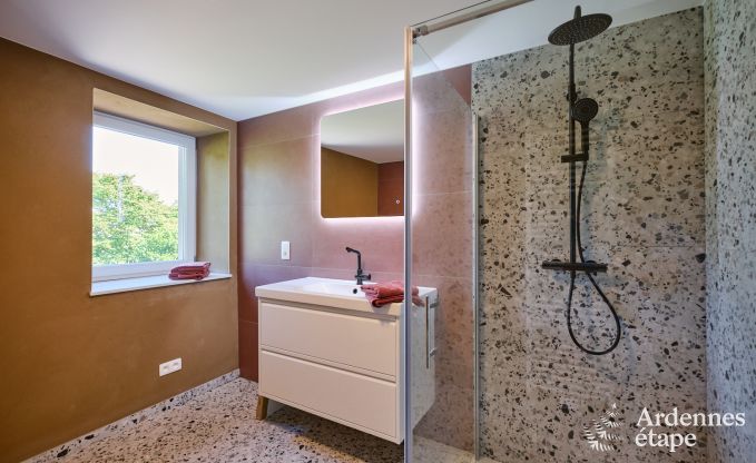 Ger�umiges Ferienhaus Saint-Vith f�r 23 Personen mit 6 Schlafzimmern, Sauna und gro�em Garten