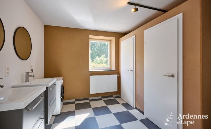Ger�umiges Ferienhaus Saint-Vith f�r 23 Personen mit 6 Schlafzimmern, Sauna und gro�em Garten