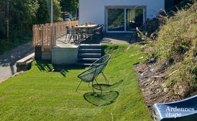 Ger�umiges Ferienhaus Saint-Vith f�r 23 Personen mit 6 Schlafzimmern, Sauna und gro�em Garten