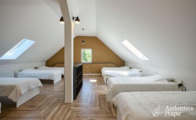 Ger�umiges Ferienhaus Saint-Vith f�r 23 Personen mit 6 Schlafzimmern, Sauna und gro�em Garten