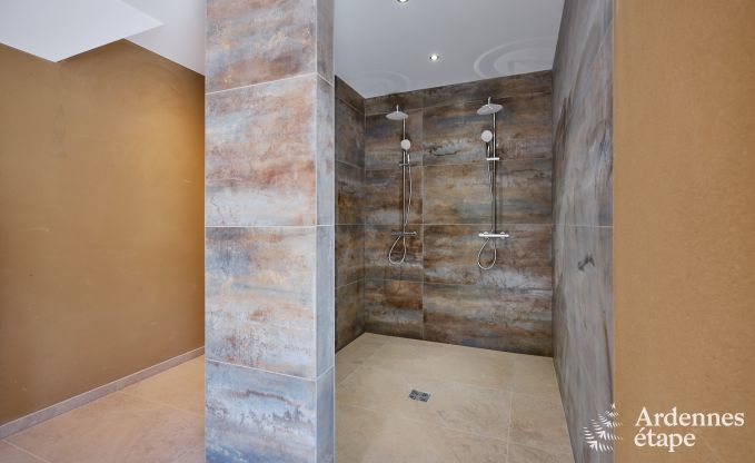 Ger�umiges Ferienhaus Saint-Vith f�r 23 Personen mit 6 Schlafzimmern, Sauna und gro�em Garten