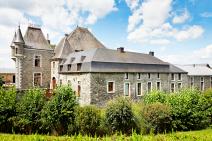 Schlossbauernhof in Sainte-Ode für Ihren Aufenthalt mit Ardennes-Etape