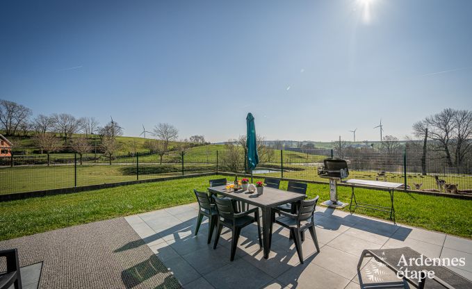 Gemtliches Ferienhaus mit Pool in Sainte-Ode, Ardennen