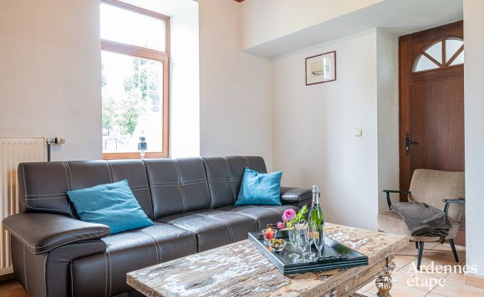 Historisches Schloss in Sainte-Ode f�r 46 Personen, mit Schwimmbad